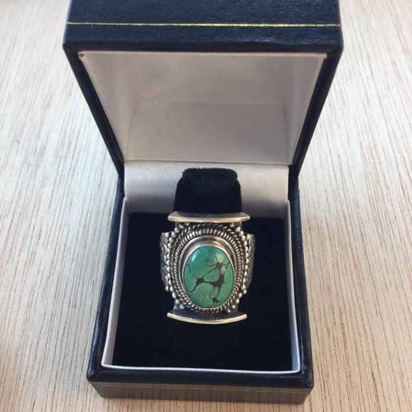 TURQUOISE STATEMENT RING size 9 sterling - Picture 2 of 4